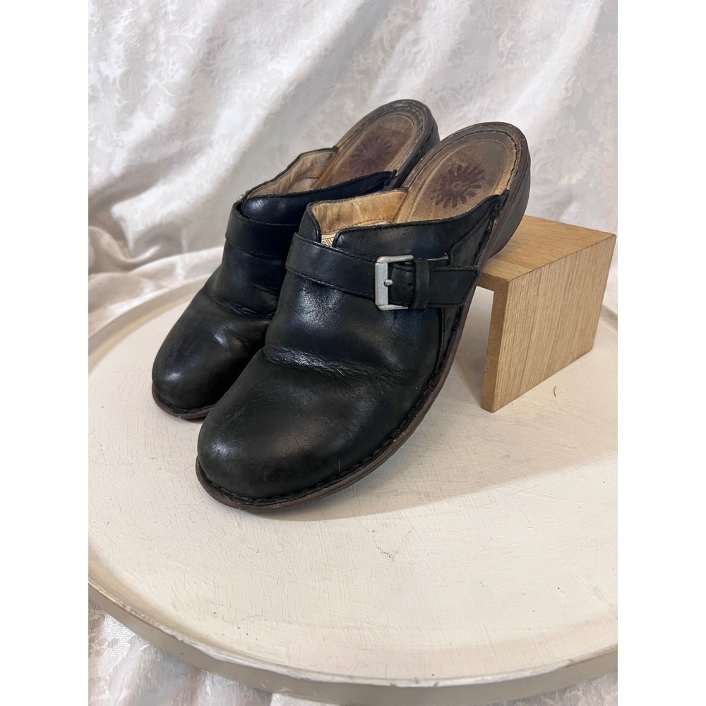 UGG Australia Black Leather Shearling Lined Clog Mules Buckle Livia Womens 9